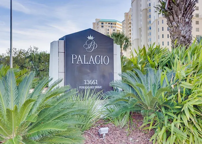 Palacio Condominiums